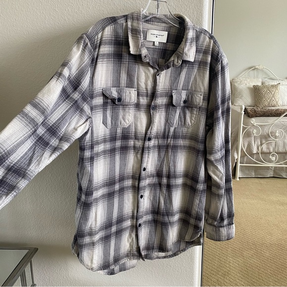 Men's Gray Modern Amusement Flannel Size Large - Picture 3 of 7